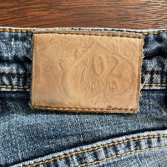 702 Vegas Jeans - Size 25x33 - Picture 7 of 7